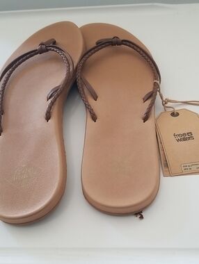 Freewaters Women’s Tan Braided Flip Flop Sandals